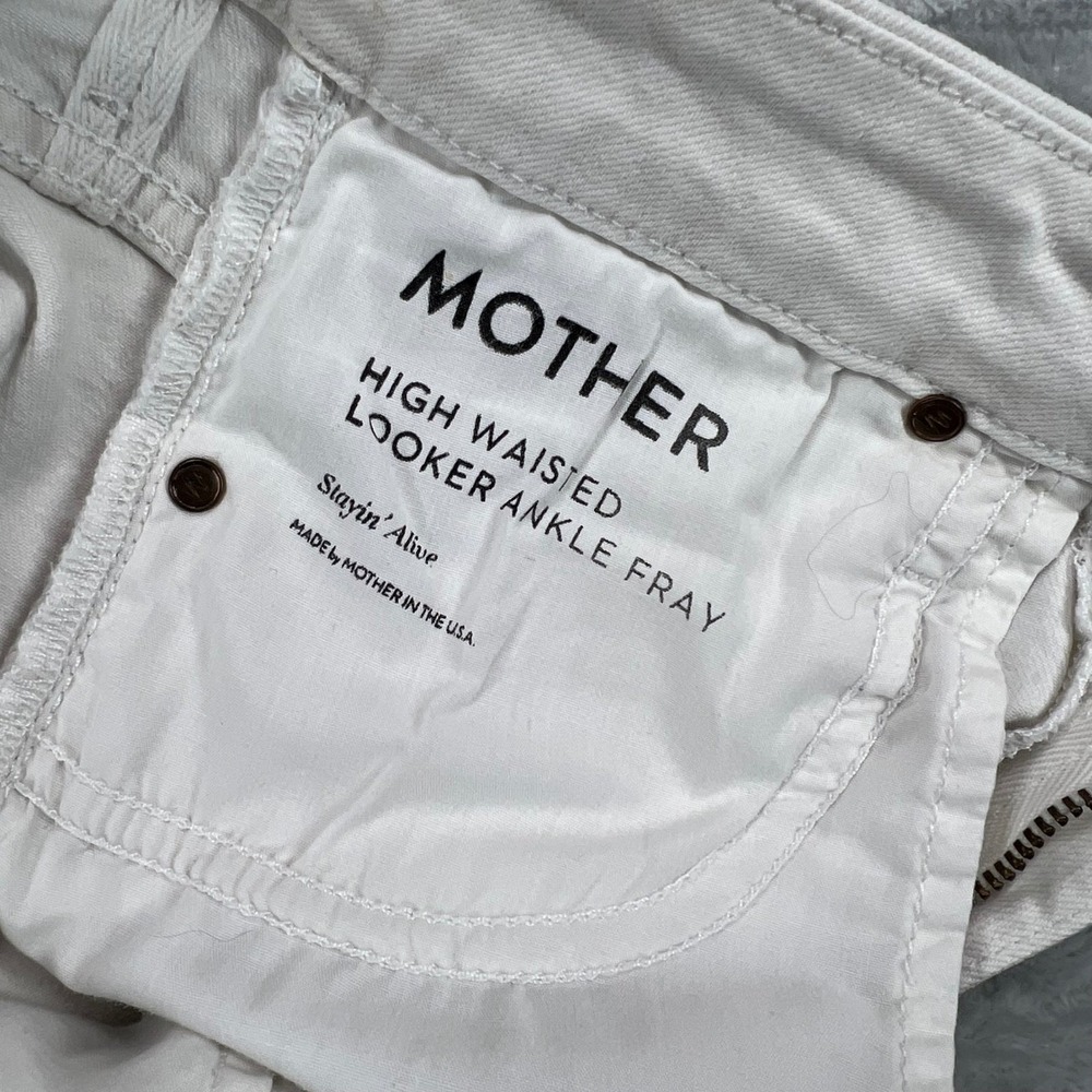 MOTHER High Waisted Looker Ankle Fray Jeans Stayin Alive White Size 26 - Picture 4 of 9